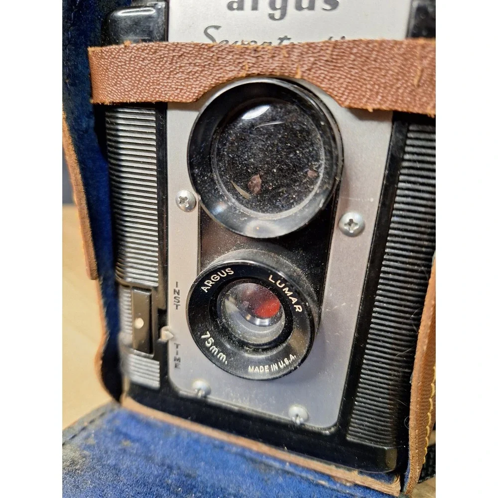 Vintage Argus Seventy-five 75mm Lumar Lens 620 Film Camera with Leather Case USA